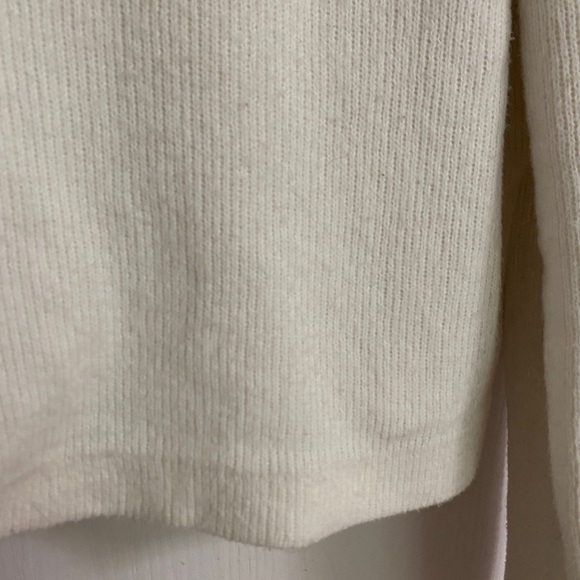 ZARA White Cropped Sweater - Picture 3 of 4
